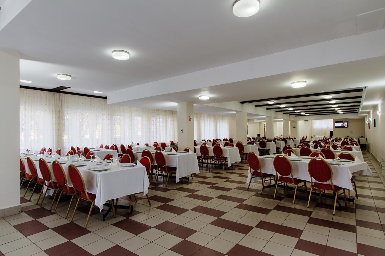 Hotel Central Călimăneşti Kültér fotó